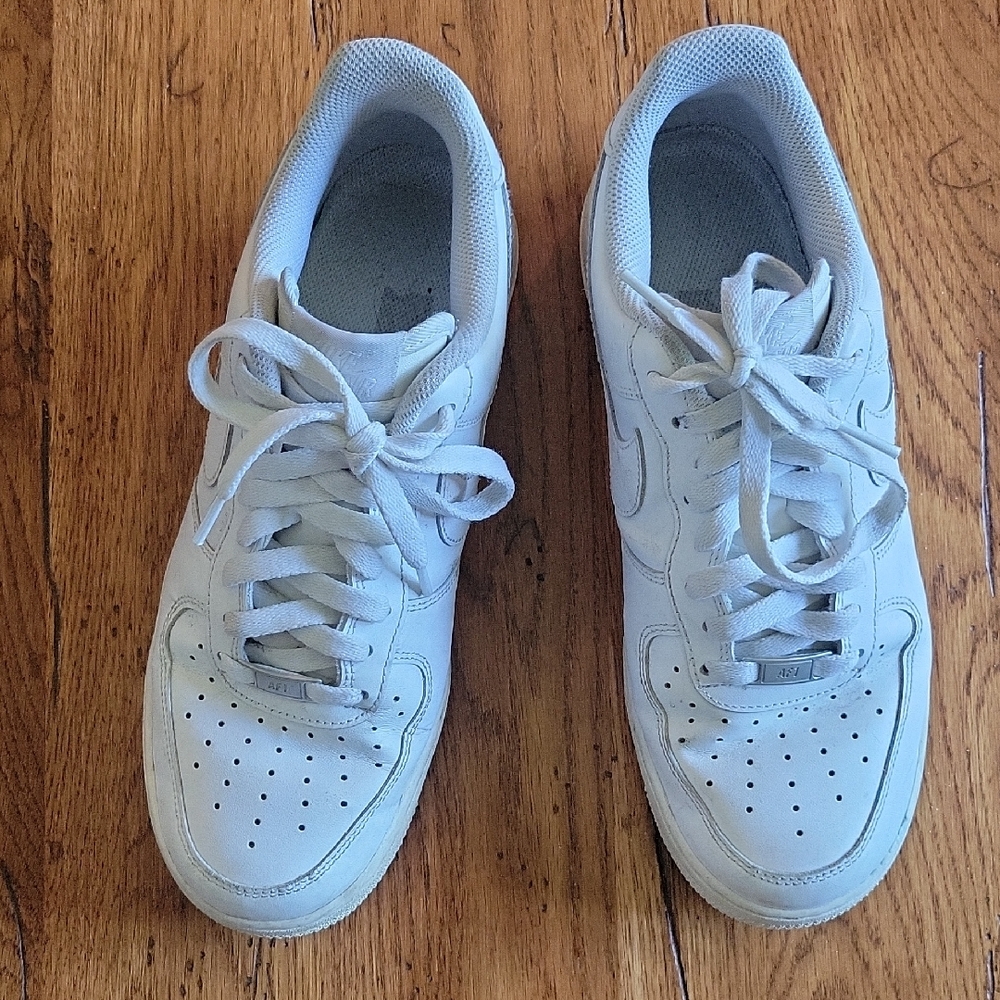 Nike Air Force 1 - Mens Size 9